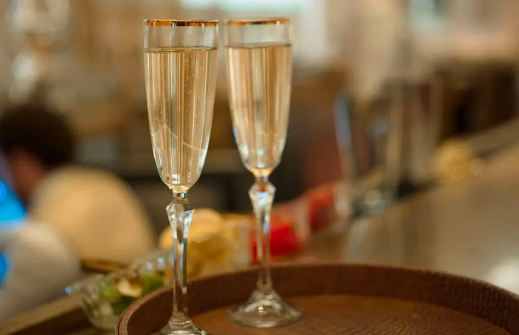 Classy Dining with Champagne